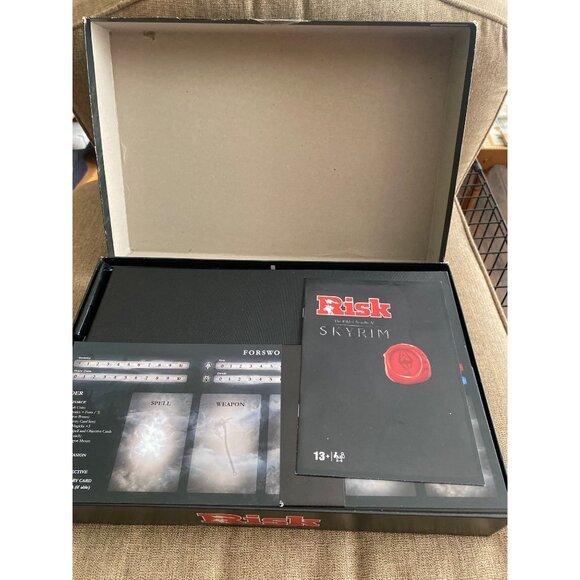 Risk The Elder Scrolls V Skyrim Board Game *READ* - Picture 8 of 16